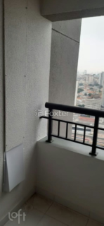 Image 9 - 896947