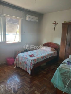 Image 7 - 896950