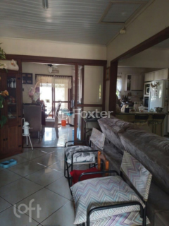Image 19 - 896953