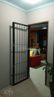 Image 8 - 896958