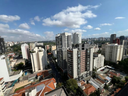 Image 4 - 896985