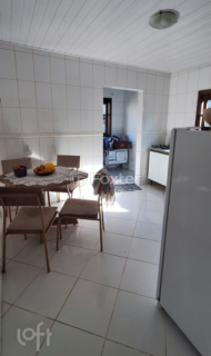 Image 8 - 896995