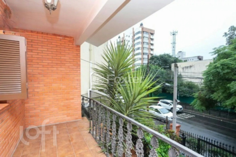 Image 30 - 897001
