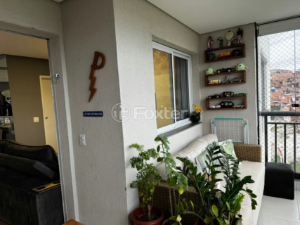 Image 4 - 897048