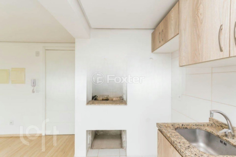 Image 7 - 897335