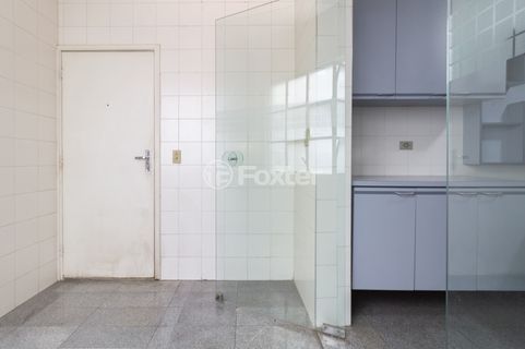 Image 7 - 897343