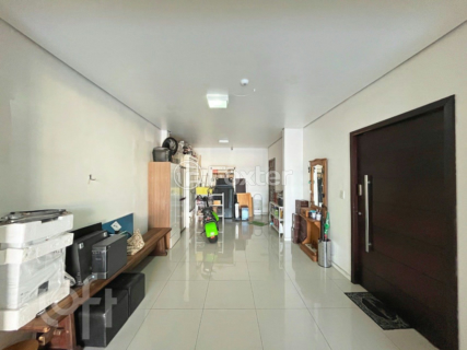 Image 44 - 897428