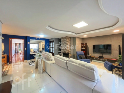 Image 7 - 897428