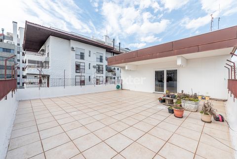 Image 7 - 897530