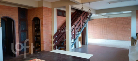Image 32 - 897550