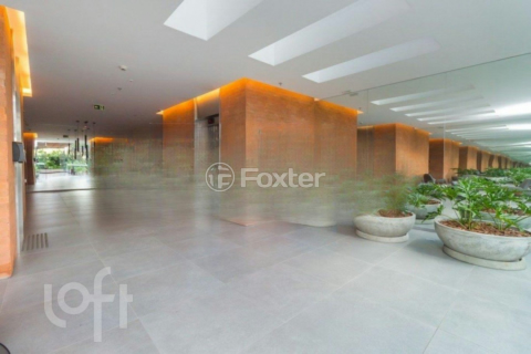 Image 7 - 897571