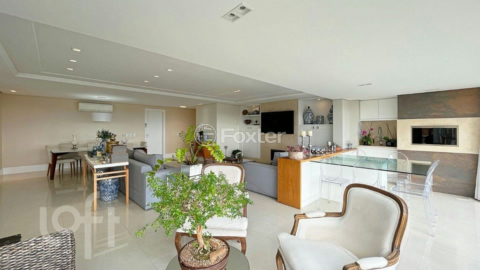 Image 3 - 897656