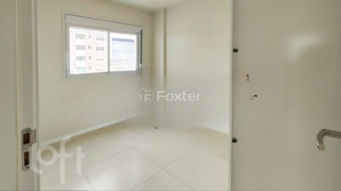 Image 7 - 897668