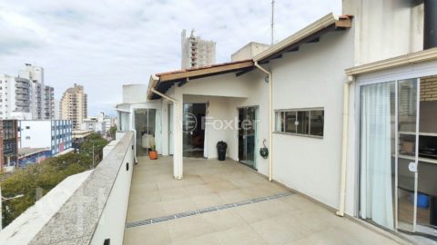 Image 8 - 897812