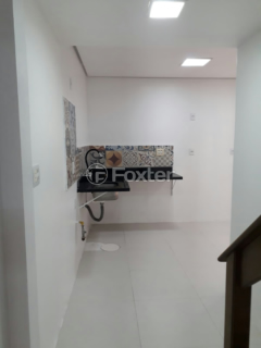 Image 8 - 897840
