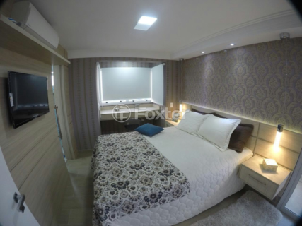 Image 9 - 897841