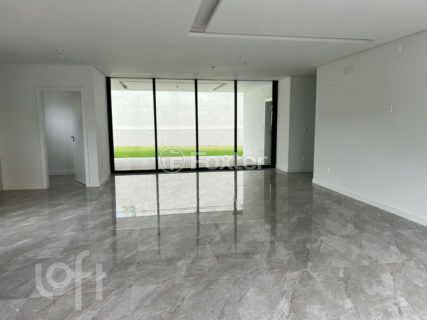 Image 3 - 897845