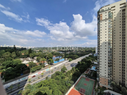 Image 8 - 898105