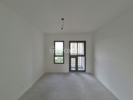 Image 3 - 898105