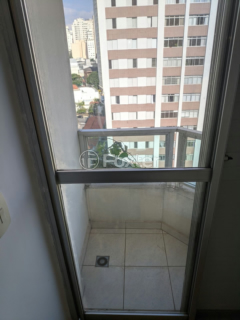 Image 9 - 898223