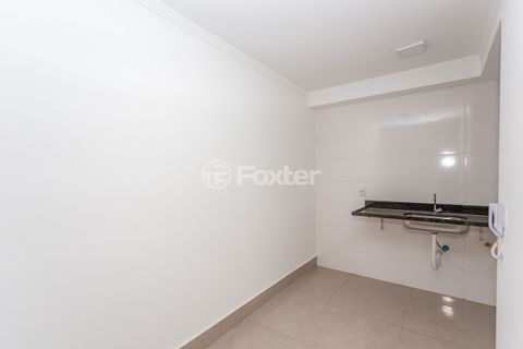 Image 3 - 898293