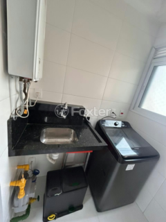 Image 9 - 898512