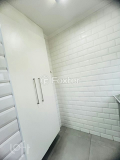 Image 6 - 898517
