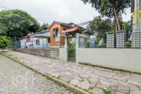 Image 10 - 898555