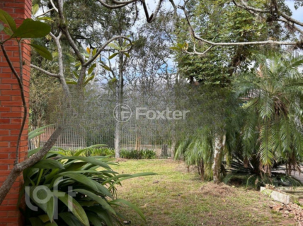 Image 27 - 898597