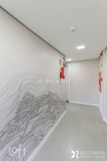 Image 9 - 898623