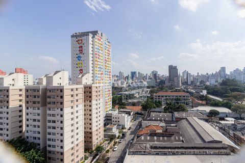Image 4 - 898632