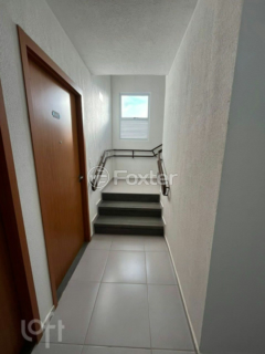 Image 32 - 898909