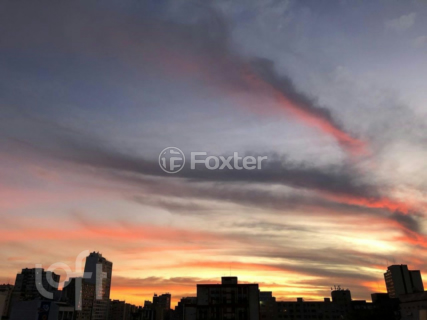 Image 32 - 898912