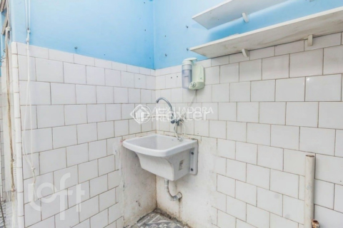 Image 35 - 898929