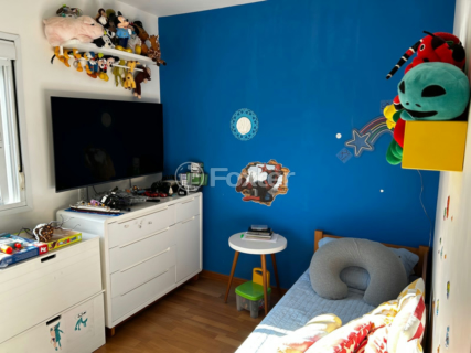 Image 17 - 899003