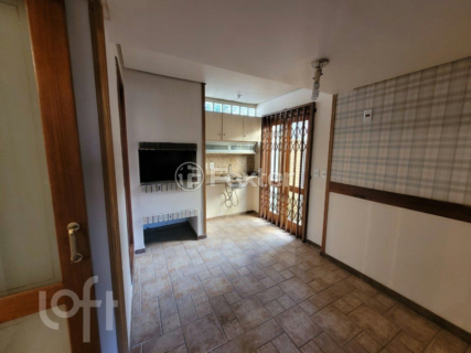 Image 3 - 899007