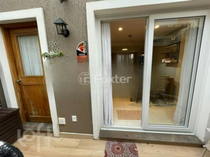 Image 8 - 899062