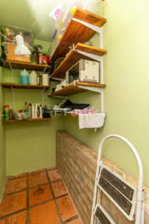 Image 37 - 899185