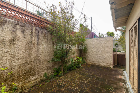 Image 24 - 899185