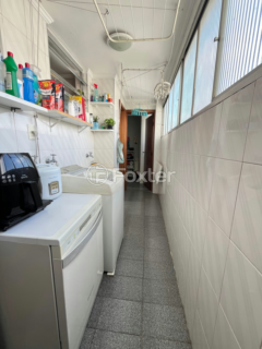 Image 6 - 899190
