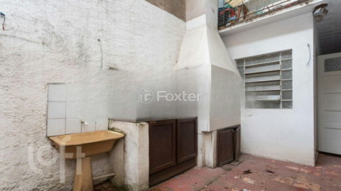 Image 7 - 899259