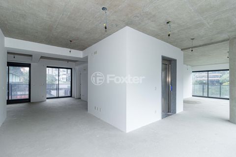 Image 11 - 899264