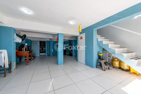 Image 32 - 899342