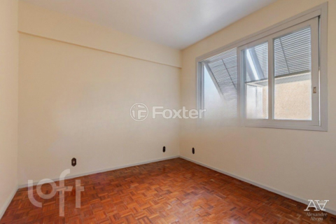 Image 7 - 899476