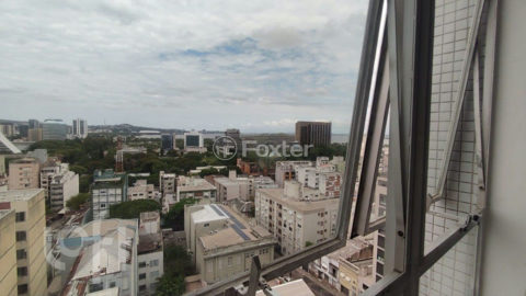Image 17 - 899612