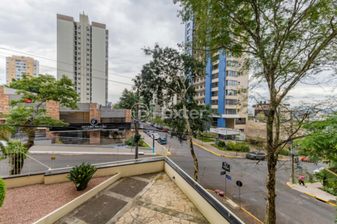 Image 3 - 899641