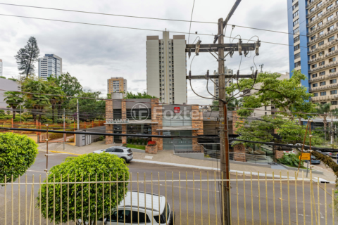 Image 39 - 899641