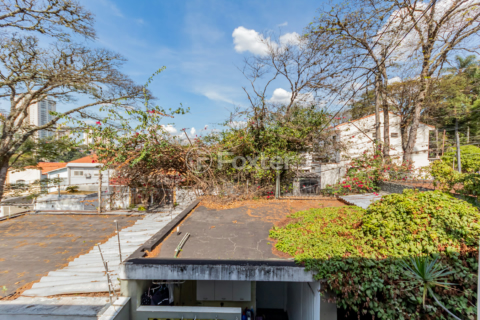 Image 31 - 899672