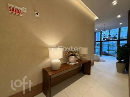 Image 30 - 899677
