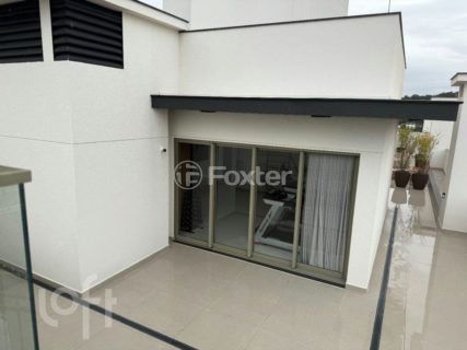 Image 35 - 899677